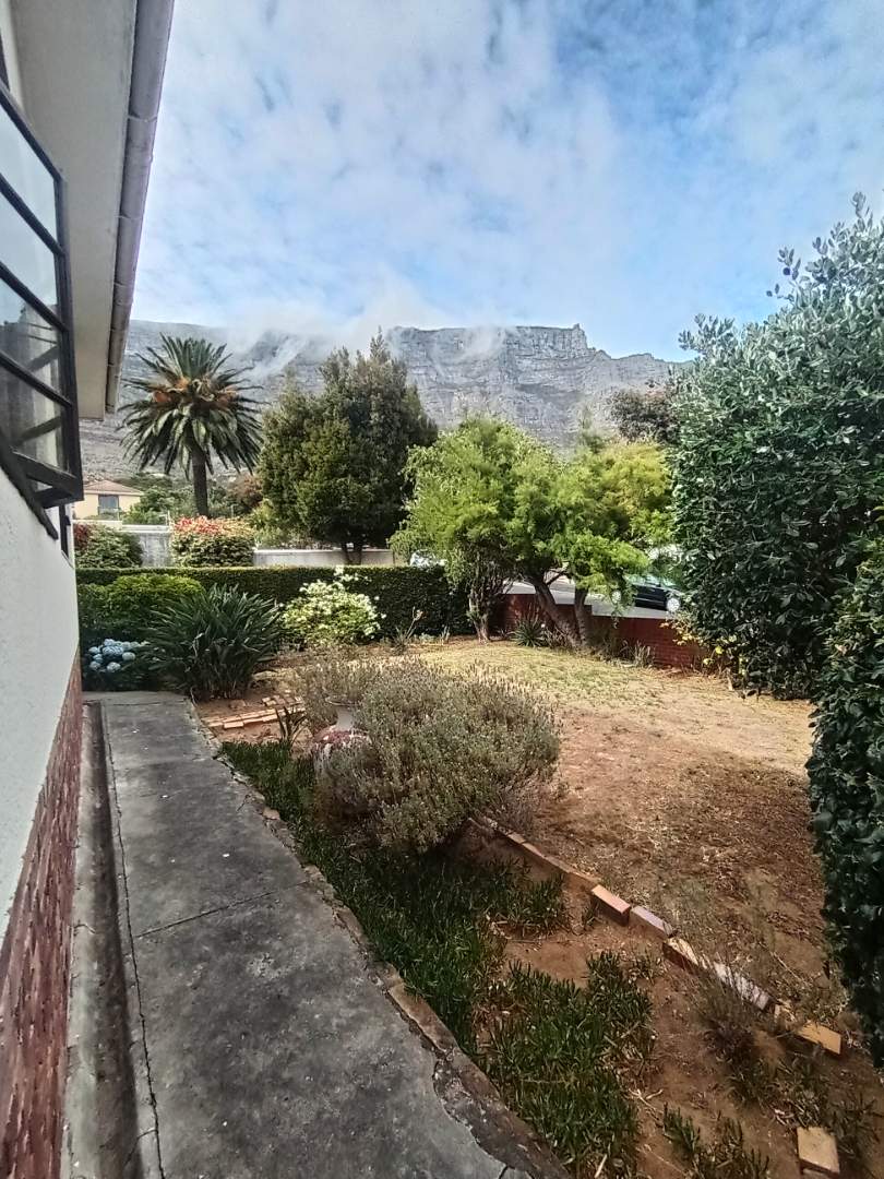 3 Bedroom Property for Sale in Vredehoek Western Cape
